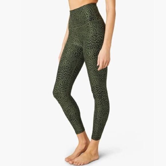 Beyond Yoga Printed Spacedye High Waisted Midi Legging in Eden Green Cheetah XS - Picture 13 of 14